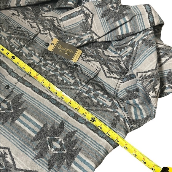 WRANGLER MEN'S RETRO PREMIUM DARK SHADOW JACQUARD FLANNEL - Picture 9 of 15